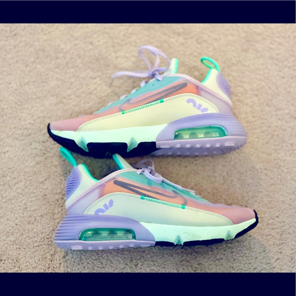 Nike Women’s Tennis Shoes